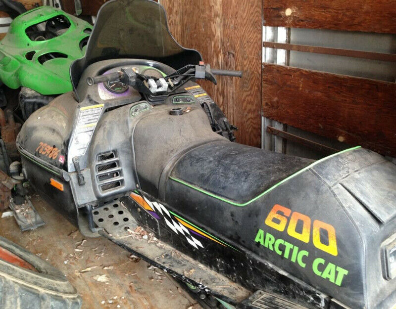 Frame/Body  PARTING -1996 Arctic Cat ZRT 600 Photo