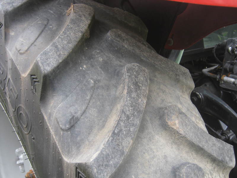 Lfs Credit Finance Solutions Inc We Finance All Types Of Credit 04 Case Ih Jx 1100u Tractor