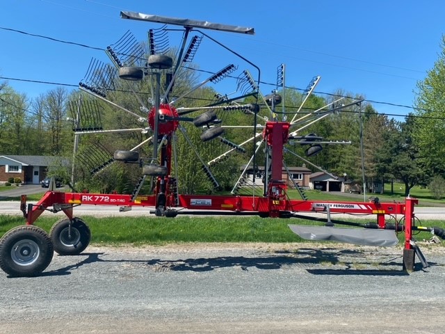 Massey Ferguson RK722 Twin Rotary Rake