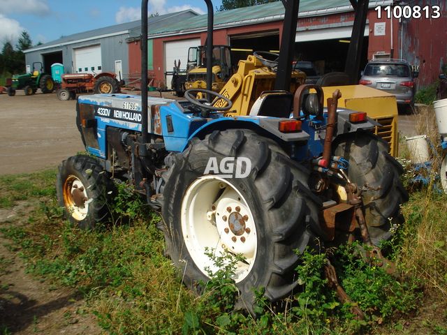 Tractors  New Holland 4330V Tractor Photo