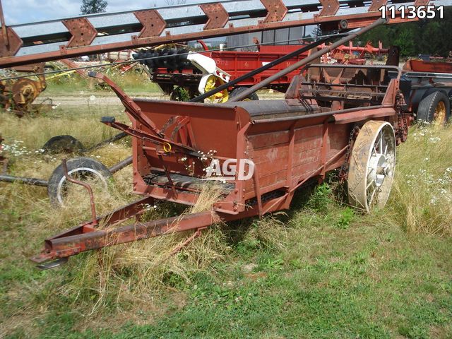 Manure Equipment  International Harvester Ground Drive Manure Spreader Photo