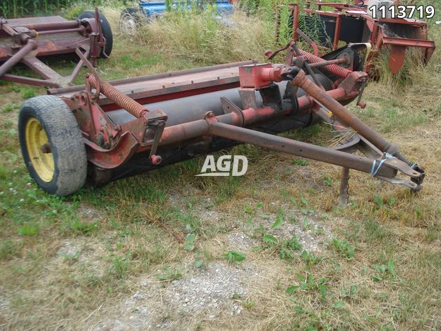 Hay/Forage/Livestock  New Holland 404 Hay Conditioner Photo