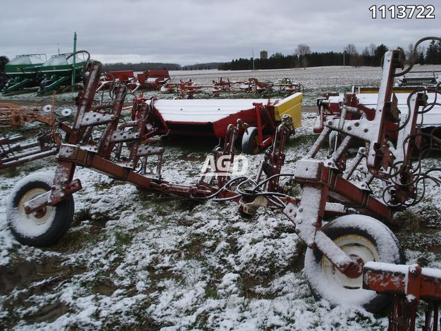 Tillage - Cultivators  Noble 8 Row Row Crop Cultivator Photo