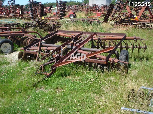 Tillage - Discs  International Harvester 12FT Disc Photo
