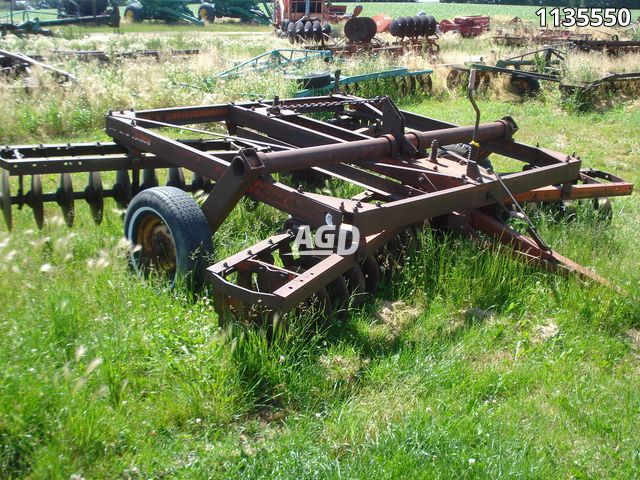 Tillage - Discs  White 11ft Disc Photo