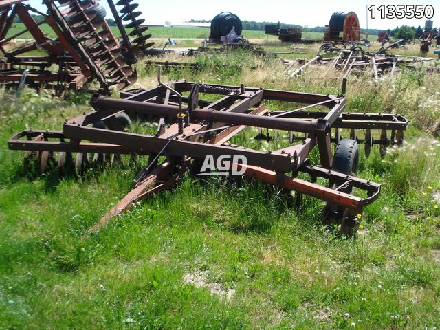 Tillage - Discs  White 11ft Disc Photo