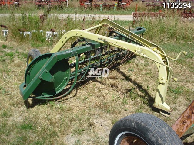 Hay/Forage/Livestock  John Deere 640 Rake Photo