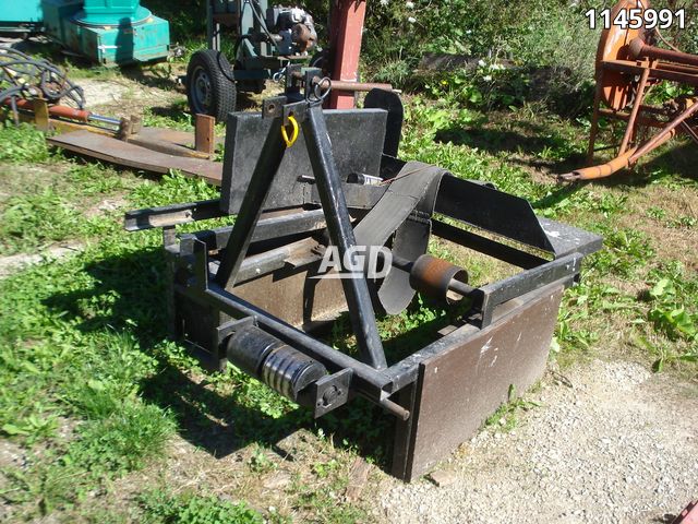 Miscellaneous  Belt Drive Buzz Saw Photo