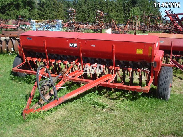 Planting  Massey Ferguson 33 Drill Photo