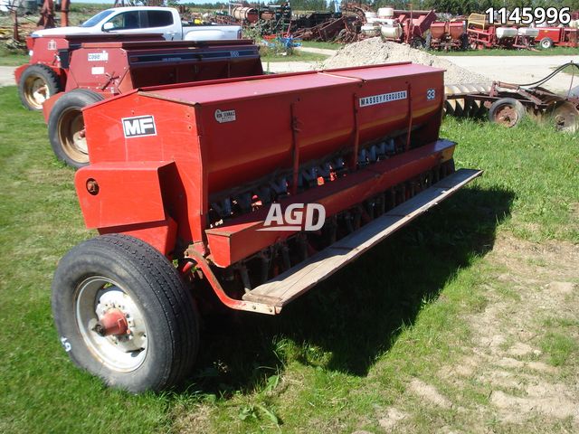 Planting  Massey Ferguson 33 Drill Photo