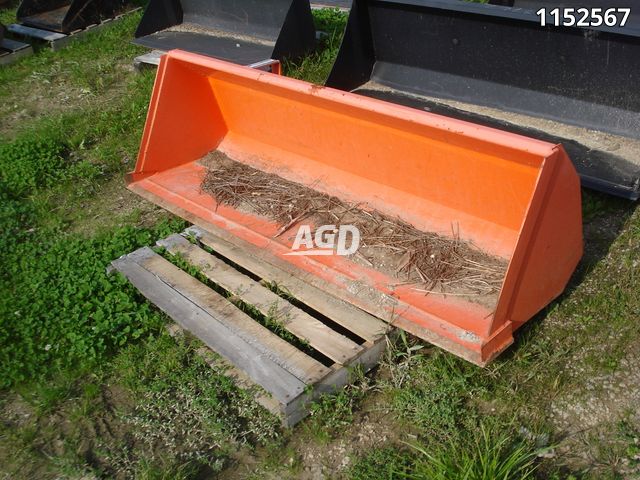 Attachments  Kubota L1769 Bucket Photo