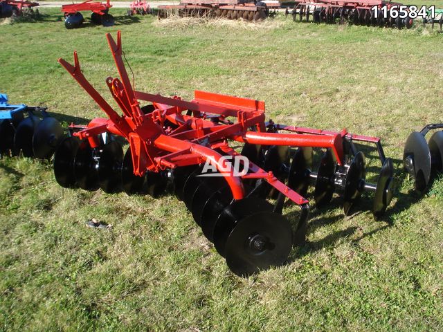 Tillage - Discs  Massey Ferguson 6' Disc Photo