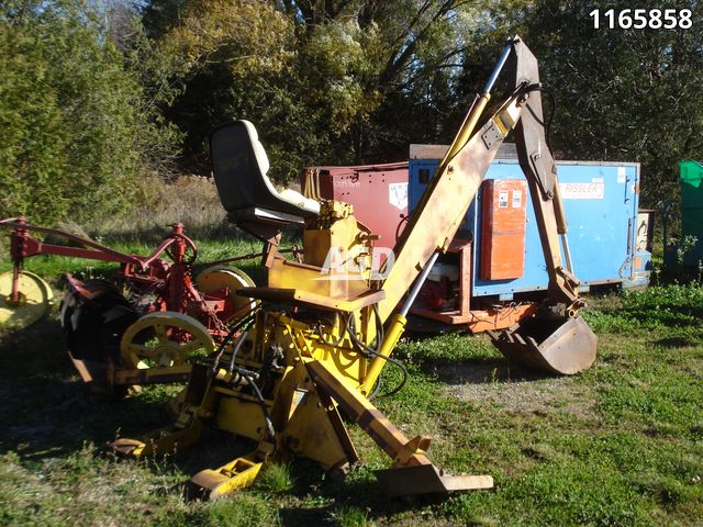 Attachments  McConnell 3pth Backhoe Attachment Photo