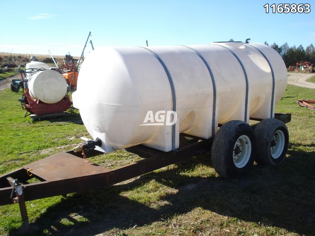 Miscellaneous  1000 Gal Tank Photo
