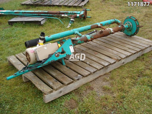 Manure Equipment  Houle Electric Manure Pump Photo