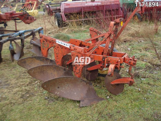 Tillage - Plows  Cockshutt 3F Plow Photo