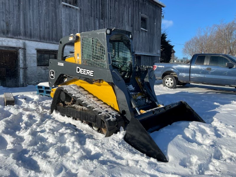 2015 John Deere 333E Skid Steer 