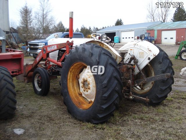 Tractors  David Brown 990 Tractor Photo