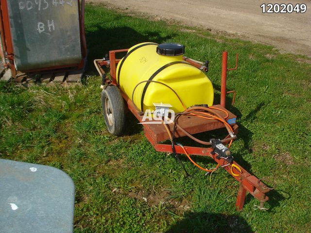100 Litre Sprayer - Pull Type