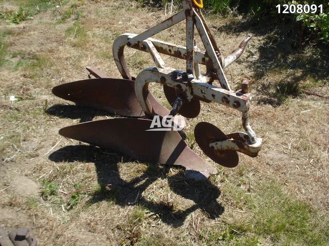 Tillage - Plows  2F Plow Photo