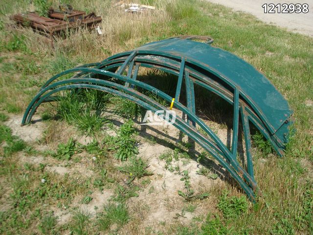 Miscellaneous  Round bale feeder Photo