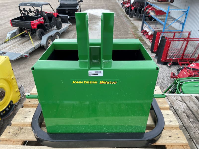 Landscape & Construction  2021 JOHN DEERE 2023R TRACTOR - We Finance All Types of Credit! Photo