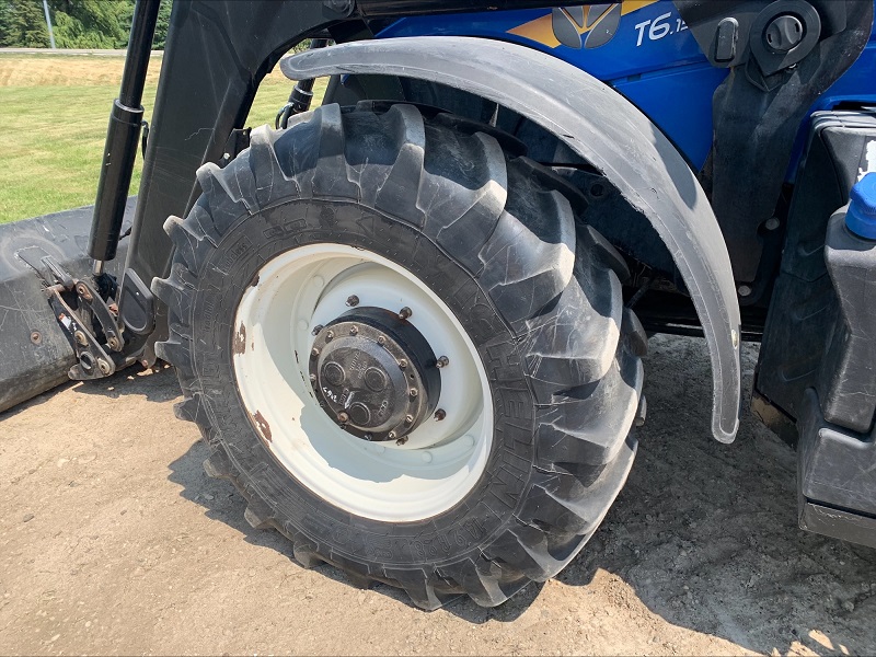 Agriculture  2019 NEW HOLLAND T6.155 TRACTOR AND LOADER - We Finance All Types of Credit! Photo