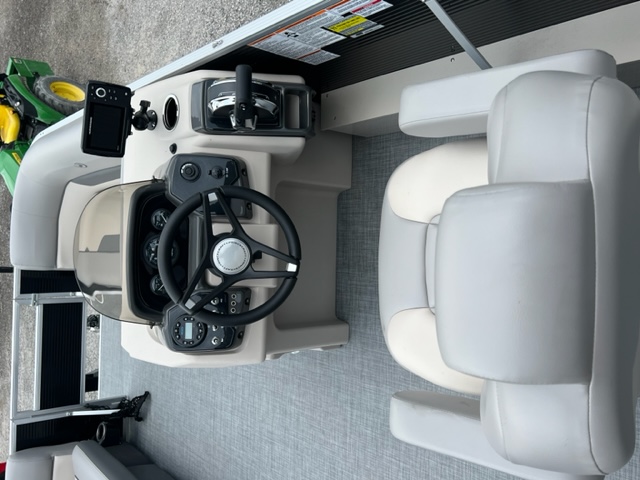 Princecraft Boats  Princecraft Sportfisher 23 2RS Pontoon Boat Photo