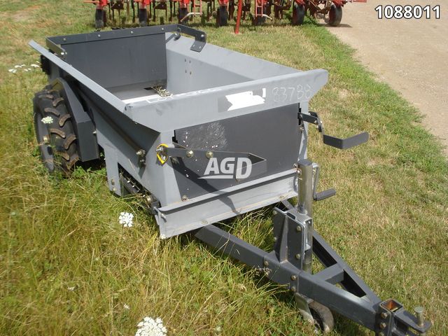 Manure Equipment  Braber 25 BU Manure Spreader Photo