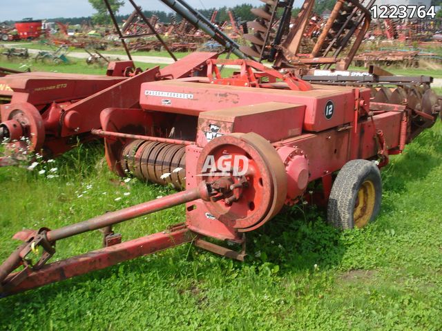 Hay/Forage/Livestock  Massey Ferguson 12 Square Baler - Small Photo