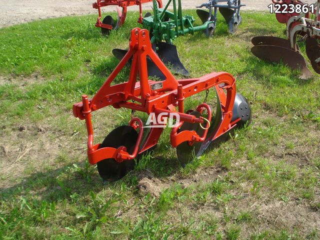 Tillage - Plows  Dearborn 1010 Plow Photo