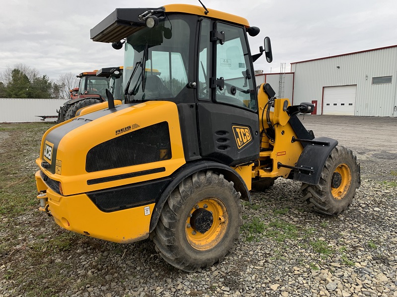 Landscape & Construction  2019 JCB 407 WHEEL LOADER - We Finance All Types of Credit! Photo