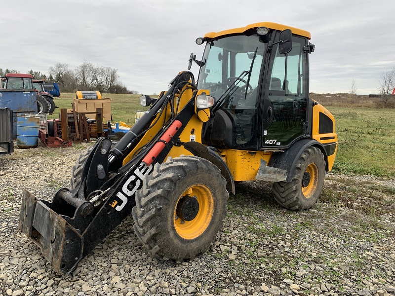 Landscape & Construction  2019 JCB 407 WHEEL LOADER - We Finance All Types of Credit! Photo