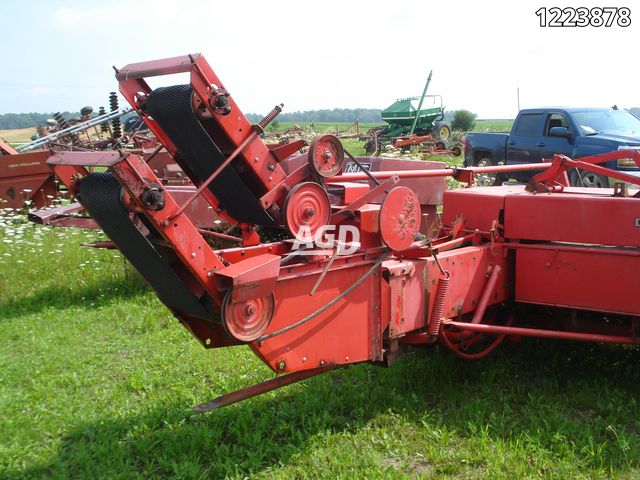 Hay/Forage/Livestock  Massey Ferguson 12 Square Baler - Small Add as favourite Photo