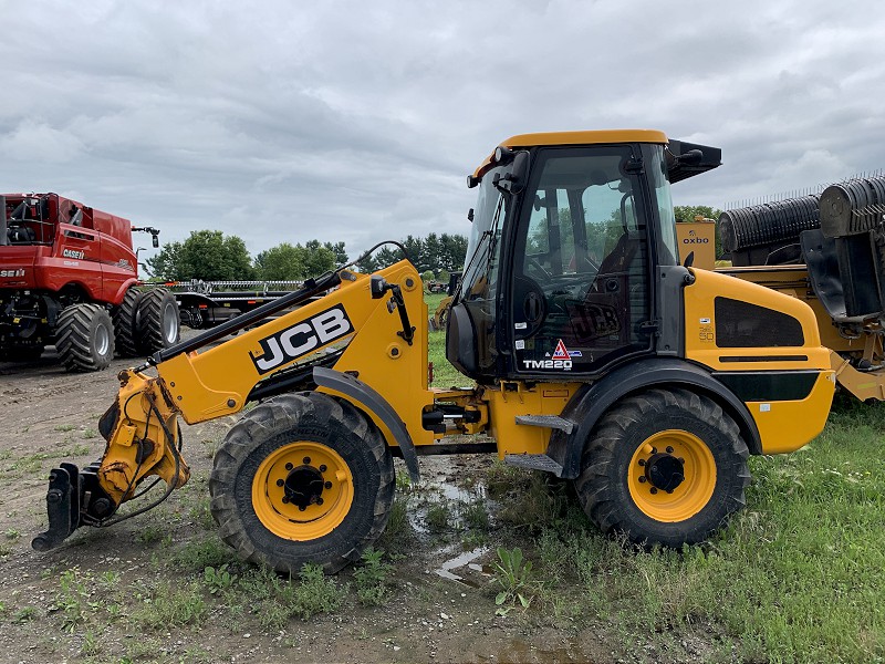 Landscape & Construction  2019 JCB TM220 ARTICULATED TELESCOPIC WHEEL LOADER - We Finance All Types of Credit! Photo
