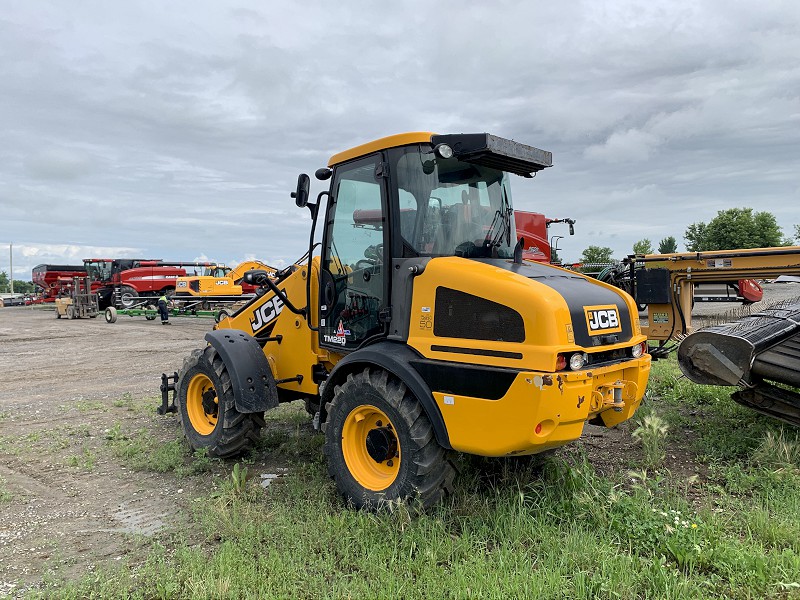 Landscape & Construction  2019 JCB TM220 ARTICULATED TELESCOPIC WHEEL LOADER - We Finance All Types of Credit! Photo