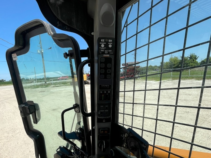Landscape & Construction  2018 CASE TV380 COMPACT TRACK LOADER - We Finance All Types of Credit! Photo
