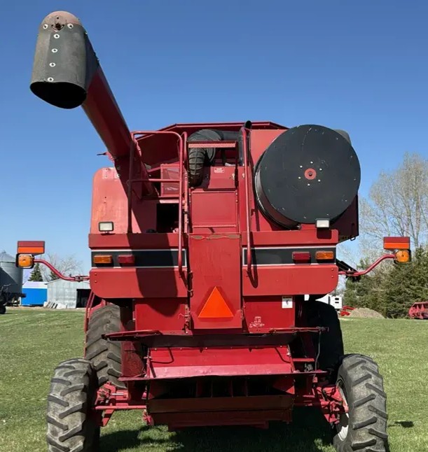 Combines & Harvesting Equipment  Case IH 2388 Combine   Photo