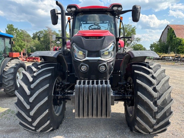 Tractors  Case Puma 185 Tractor Photo