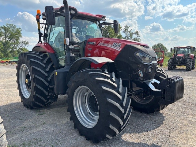 Tractors  Case Puma 185 Tractor Photo