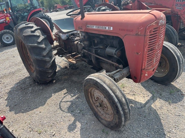 Tractors  Massey Ferguson 35 Tractor Photo