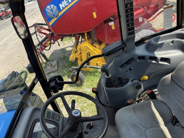 Tractors  New Holland  TN70DA Tractor & Loader Photo