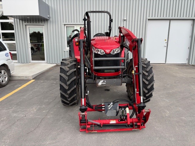 Tractors  Massey Ferguson 4710 Tractor and Loader Photo