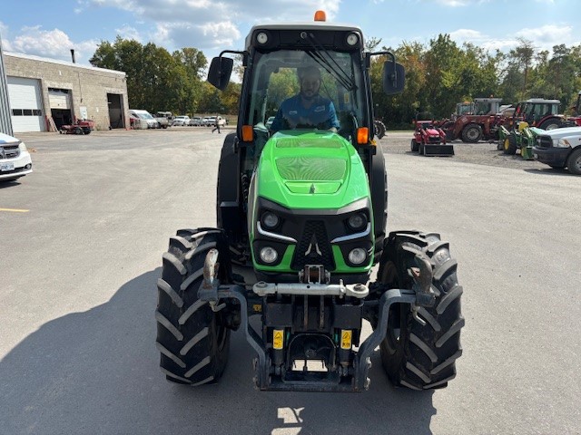Tractors  Deutz Fahr 5080.4DF Tractor Photo