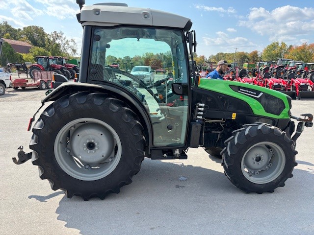 Tractors  Deutz Fahr 5080.4DF Tractor Photo