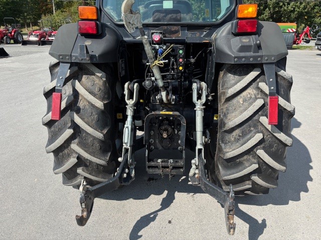 Tractors  Deutz Fahr 5080.4DF Tractor Photo