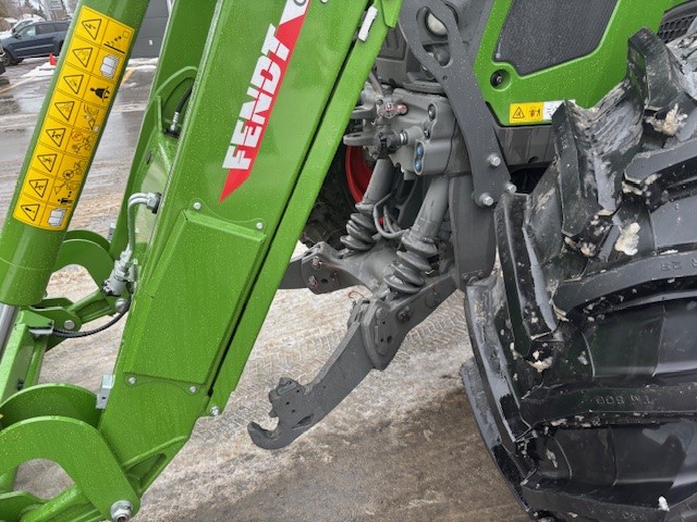 Tractors  Fendt 620 Tractor Photo