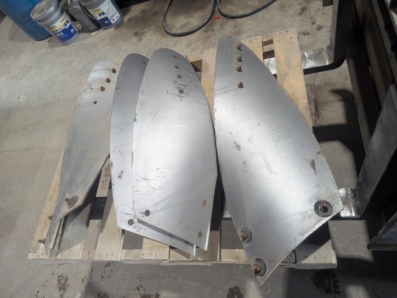 LEFT-HAND OVERUM/KONGSKILDE MOLDBOARD