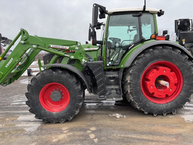 Tractors  Fendt 720  G6 Photo