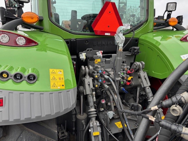 Tractors  Fendt 720  G6 Photo